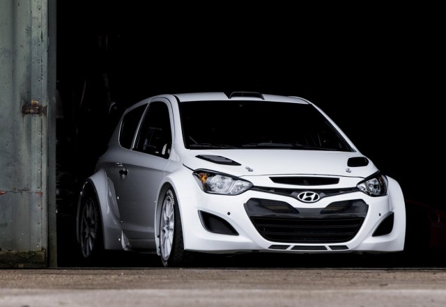 Hyundai i20 WRC (3).JPG